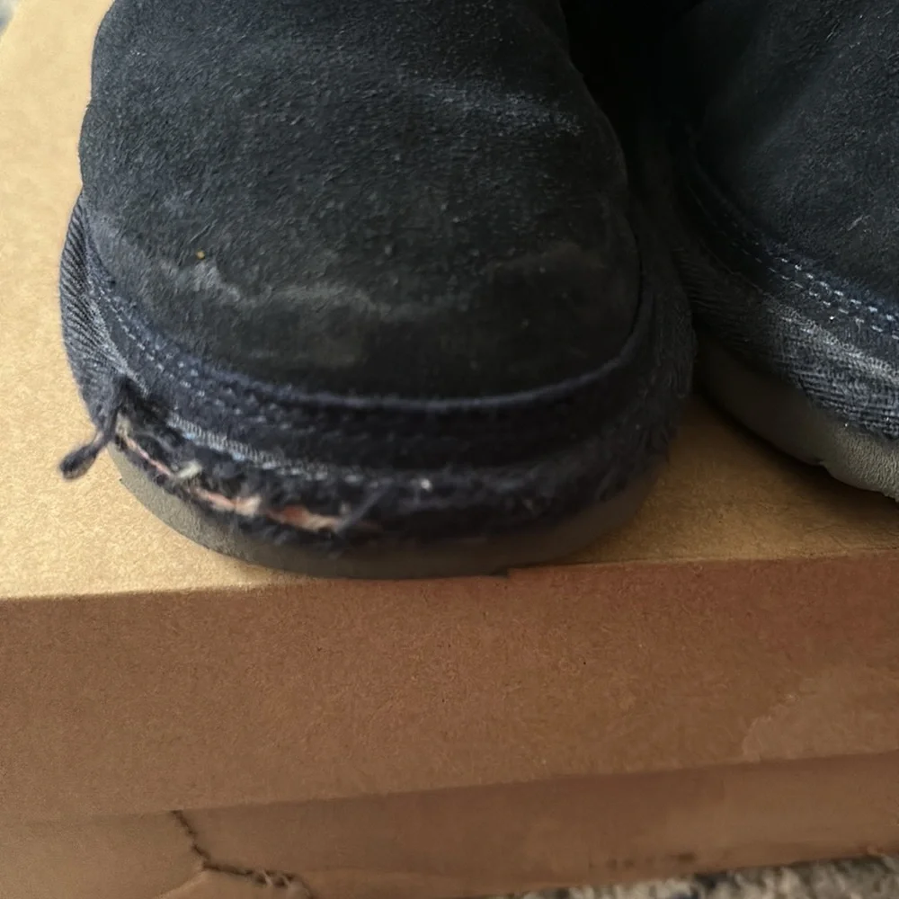 UGG neumel zip